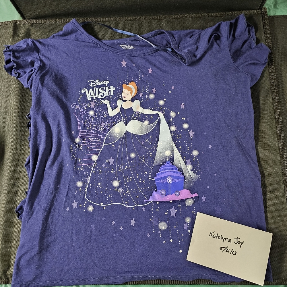 Disney Cruise Line Wish Large tshirt